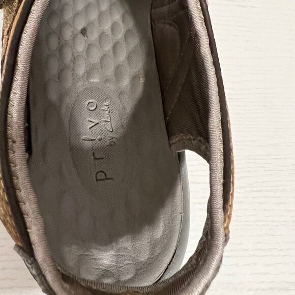 PRIVO BY CLARKS FISHERMAN SLINGBACK SANDALS WOMENS - Picture 13 of 13